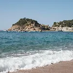 Pierre & Romana Tossa de Mar